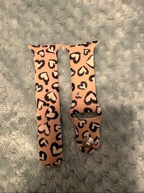 Brown Leopard Heart Silicone Watch Band